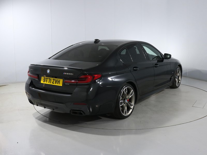 2022 (71) BMW 5 SERIES M550i xDrive 4dr Auto 5920034
