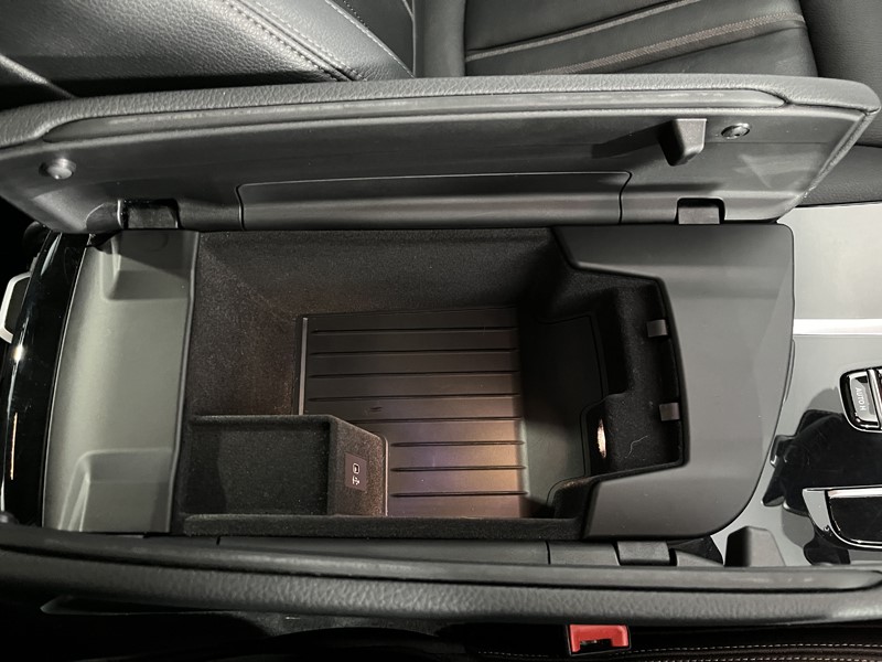 2022 (71) BMW 5 SERIES M550i xDrive 4dr Auto 5920018