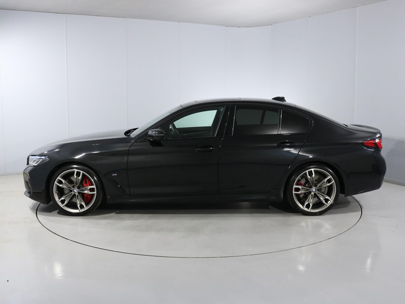 2022 (71) BMW 5 SERIES M550i xDrive 4dr Auto 5920035