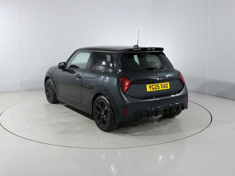 2025 (25) MINI COOPER 1.5 C Sport 3dr Auto 1