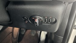 2021 (71) MINI HATCHBACK 1.5 Cooper Classic 5dr 5952365