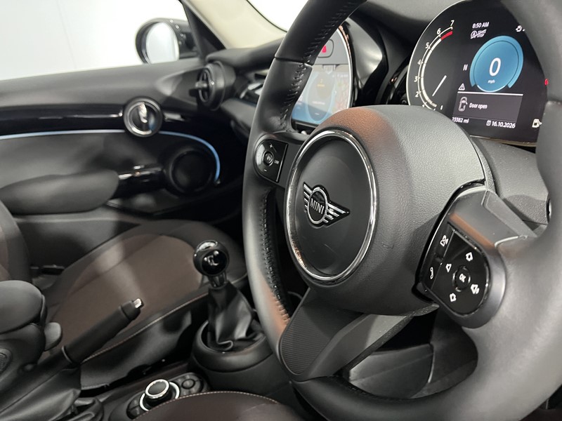 2021 (71) MINI HATCHBACK 1.5 Cooper Classic 5dr 5952366
