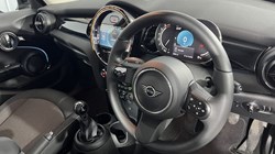 2021 (71) MINI HATCHBACK 1.5 Cooper Classic 5dr 5952350