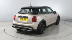 2021 (71) MINI HATCHBACK 1.5 Cooper Classic 5dr 5952385