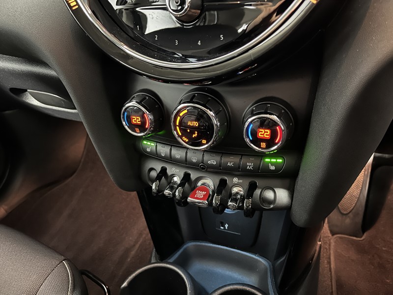 2021 (71) MINI HATCHBACK 1.5 Cooper Classic 5dr 5952374