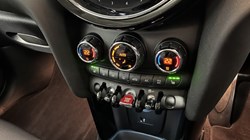 2021 (71) MINI HATCHBACK 1.5 Cooper Classic 5dr 5952374