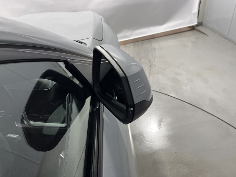2026 (26) BMW iX2 150kW eDrive20 M Sport 65kWh 5dr Auto 5952338