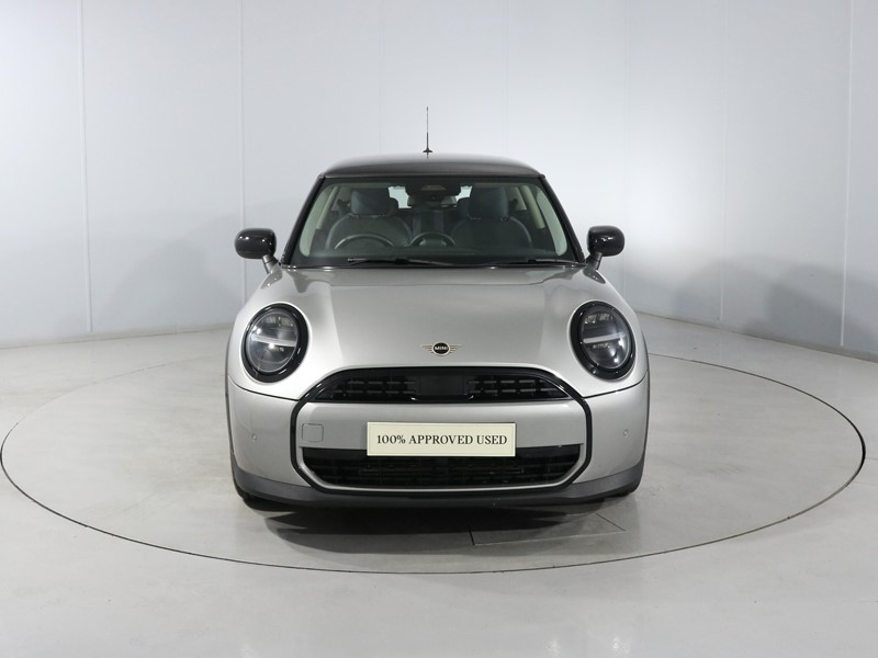 2024 (24) MINI COOPER 1.5 C Classic 3dr Auto 5942167