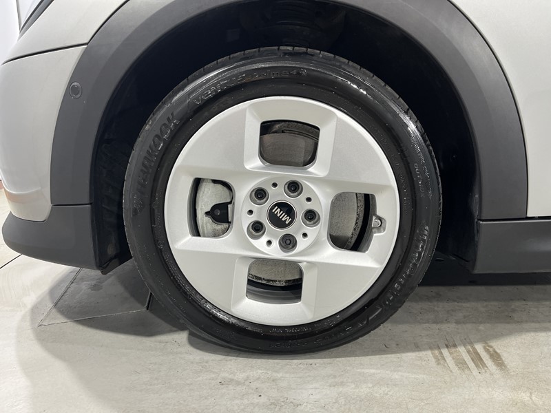 2024 (24) MINI COOPER 1.5 C Classic 3dr Auto 5942165