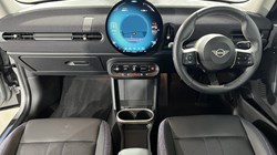 2024 (24) MINI COOPER 1.5 C Classic 3dr Auto 5942155