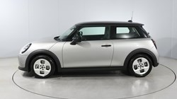 2024 (24) MINI COOPER 1.5 C Classic 3dr Auto 5942190