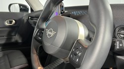 2024 (24) MINI COOPER 1.5 C Classic 3dr Auto 5942171