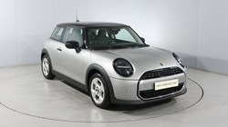 2024 (24) MINI COOPER 1.5 C Classic 3dr Auto 5942152