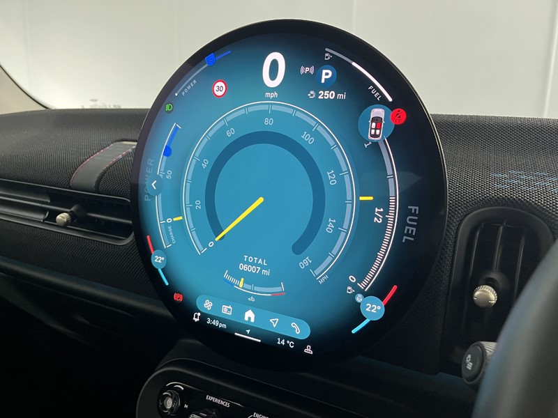 2024 (24) MINI COOPER 1.5 C Classic 3dr Auto 5942160