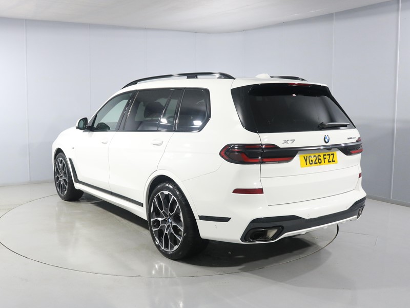 2026 (26) BMW X7 xDrive40d MHT M Sport 5dr Step Auto – Video 1 of 1