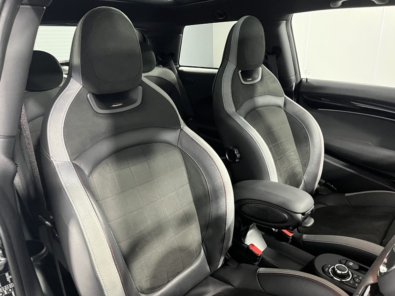 2024 (24) MINI COOPER 2.0 John Cooper Works 3dr Auto 5961239