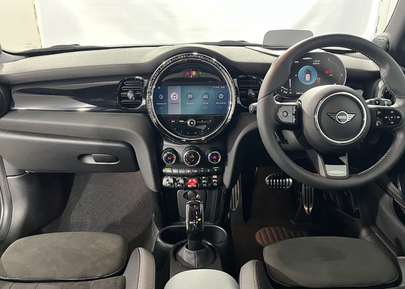 2024 (24) MINI COOPER 2.0 John Cooper Works 3dr Auto 5961232
