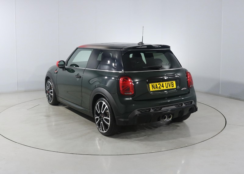 2024 (24) MINI COOPER 2.0 John Cooper Works 3dr Auto – Video 1 of 1