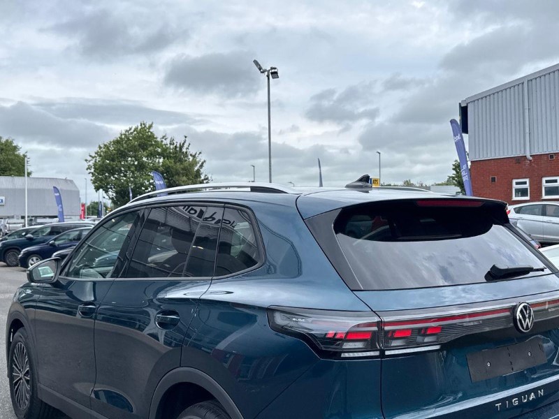  VOLKSWAGEN TIGUAN 1.5 eTSI Match 5dr DSG [Area View] 5584549