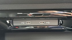 VOLKSWAGEN GOLF 1.5 TSI 150 Black Edition 5dr 5340272