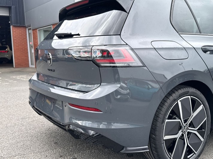  VOLKSWAGEN GOLF 1.5 TSI 150 Black Edition 5dr 5340253