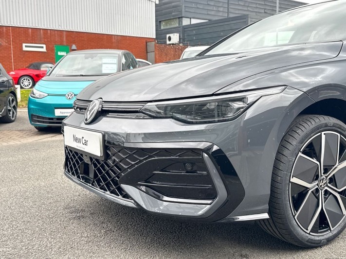  VOLKSWAGEN GOLF 1.5 TSI 150 Black Edition 5dr 5340251