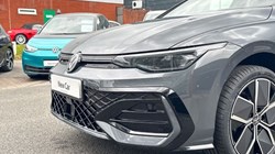 VOLKSWAGEN GOLF 1.5 TSI 150 Black Edition 5dr 5340251