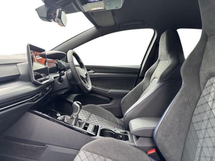  VOLKSWAGEN GOLF 1.5 TSI 150 Black Edition 5dr 5340210