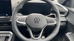 VOLKSWAGEN T-ROC 1.5 eTSI 150 R-Line 5dr DSG 5580816