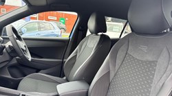 VOLKSWAGEN T-ROC 1.5 eTSI 150 R-Line 5dr DSG 5580832