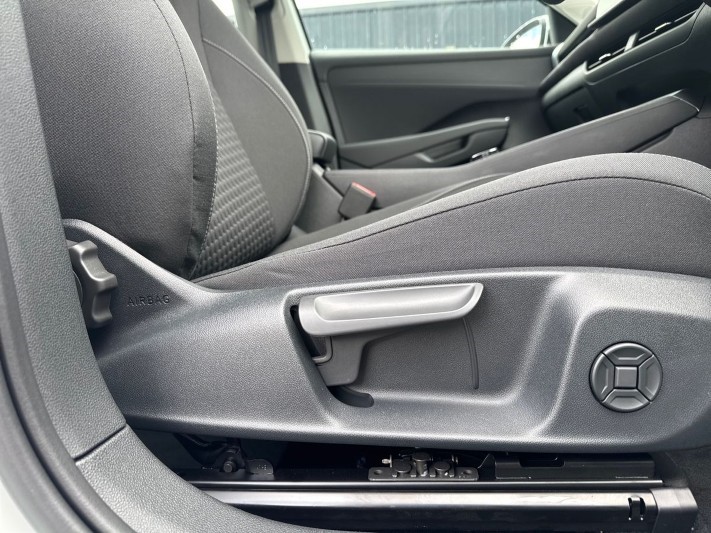  VOLKSWAGEN T-ROC 1.5 eTSI Life 5dr DSG 5468988