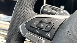 VOLKSWAGEN TIGUAN 1.5 eTSI 150 R-Line 5dr DSG 5818509