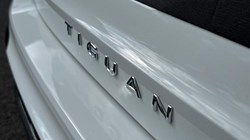 VOLKSWAGEN TIGUAN 1.5 eTSI 150 R-Line 5dr DSG 5818537