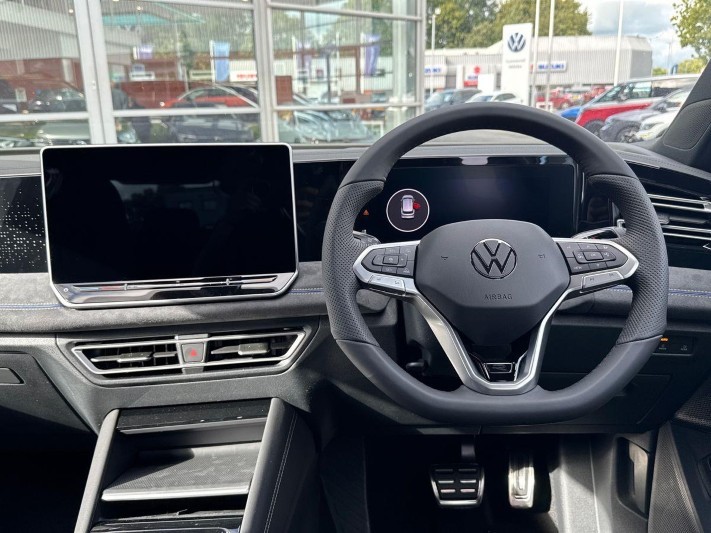  VOLKSWAGEN TIGUAN 1.5 eTSI 150 R-Line 5dr DSG 5818512
