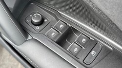 VOLKSWAGEN TIGUAN 1.5 eTSI 150 R-Line 5dr DSG 5818504