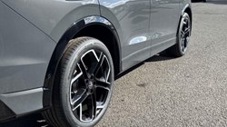 VOLKSWAGEN TIGUAN 1.5 eTSI 150 R-Line 5dr DSG 5823811