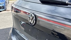 VOLKSWAGEN TIGUAN 1.5 eTSI 150 R-Line 5dr DSG 5823817