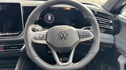 VOLKSWAGEN TIGUAN 1.5 eTSI 150 R-Line 5dr DSG 5823790