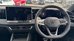 VOLKSWAGEN TIGUAN 1.5 eTSI 150 R-Line 5dr DSG 5823794