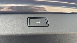 VOLKSWAGEN TIGUAN 1.5 eTSI 150 R-Line 5dr DSG 5823809