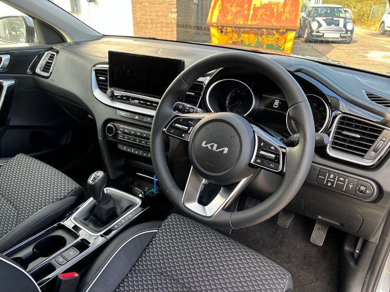 2023 (73) KIA XCEED 1.5T GDi ISG 3 5dr 3473448