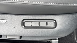 VOLKSWAGEN PASSAT 1.5 eTSI R-Line 5dr DSG 5578342