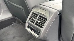 VOLKSWAGEN PASSAT 1.5 eTSI R-Line 5dr DSG 5578338
