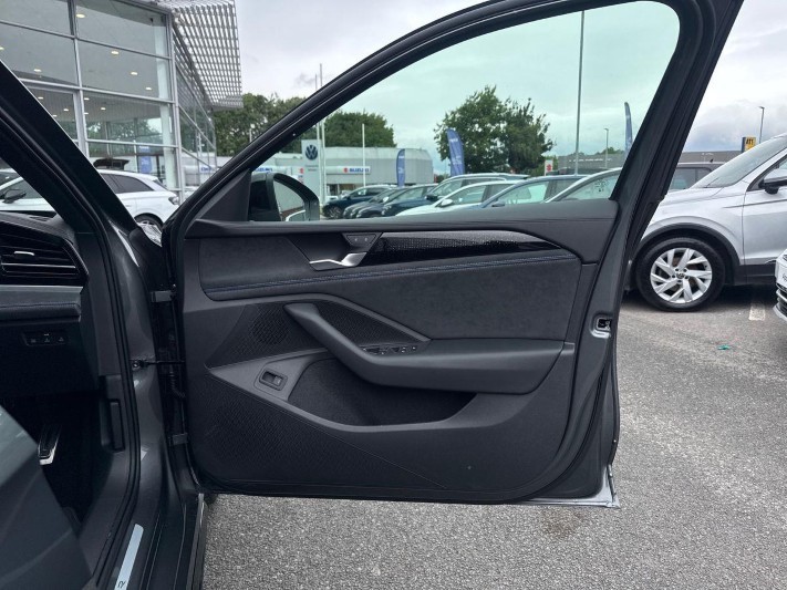  VOLKSWAGEN PASSAT 1.5 eTSI R-Line 5dr DSG 5578292