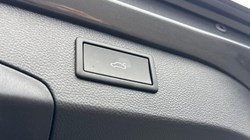 VOLKSWAGEN PASSAT 1.5 eTSI R-Line 5dr DSG 5578317