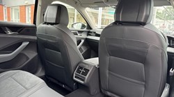 VOLKSWAGEN PASSAT 1.5 eTSI Life 5dr DSG 5844384