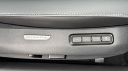 VOLKSWAGEN PASSAT 1.5 eTSI Life 5dr DSG 5844399
