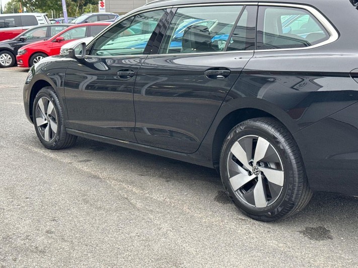  VOLKSWAGEN PASSAT 1.5 eTSI Life 5dr DSG 5844368