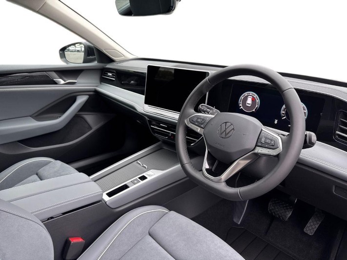  VOLKSWAGEN PASSAT 1.5 eTSI Life 5dr DSG 5844333