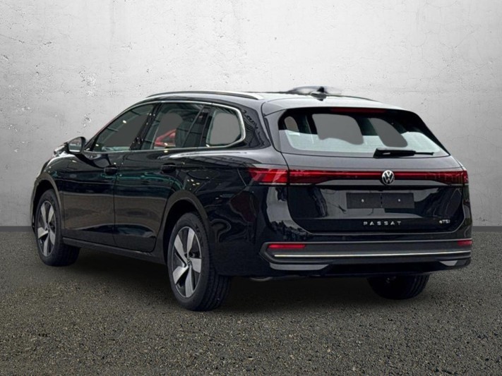  VOLKSWAGEN PASSAT 1.5 eTSI Life 5dr DSG 5844330